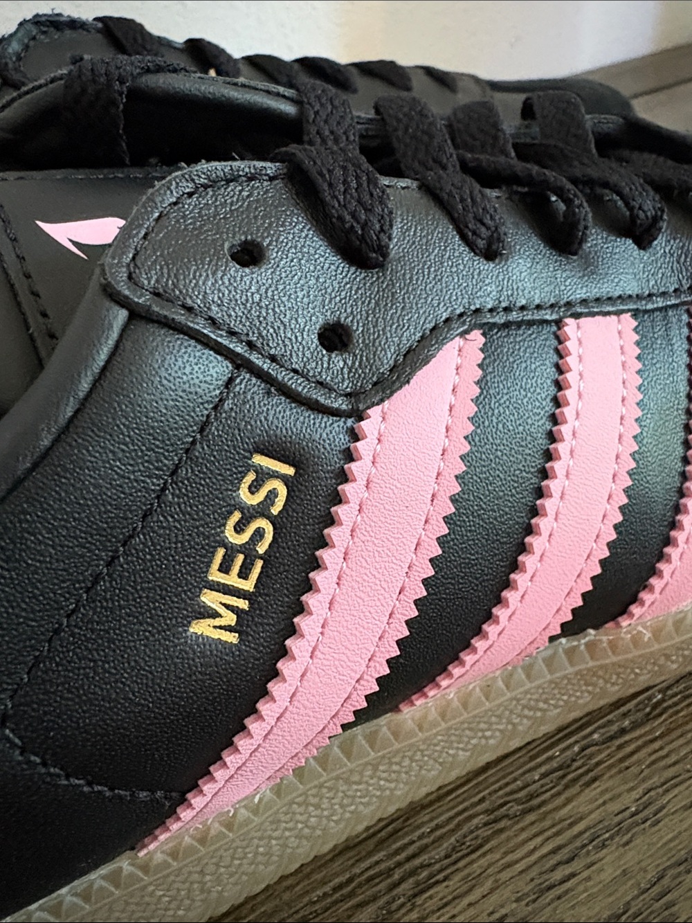 NIB [adidas] Samba Messi Indoor Soccer Shoes Sneakers Pink/Black Men’s 12 - Picture 11 of 15